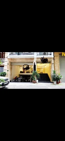 Bán nhà phố Đỗ Quang ( ảnh thật 100%) . Mặt tiền rông. S:120m. 7 tầng. Mt:7.5 m. Giá 45 tỷ