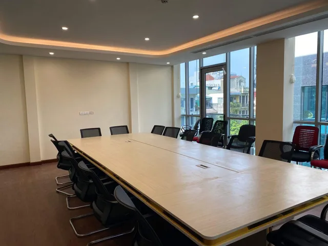 Cho thuê nhà ngõ 83 Trần Duy Hưng, Cầu Giấy 70M x 4T giá 40 triệu LÔ GÓC, Ô TÔ, KD