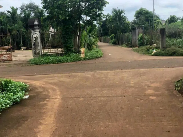 Bán đất 157m² có sẵn 60m² thổ cư ngang 10m giá 800 triệu tại Xã Ea Knuếc