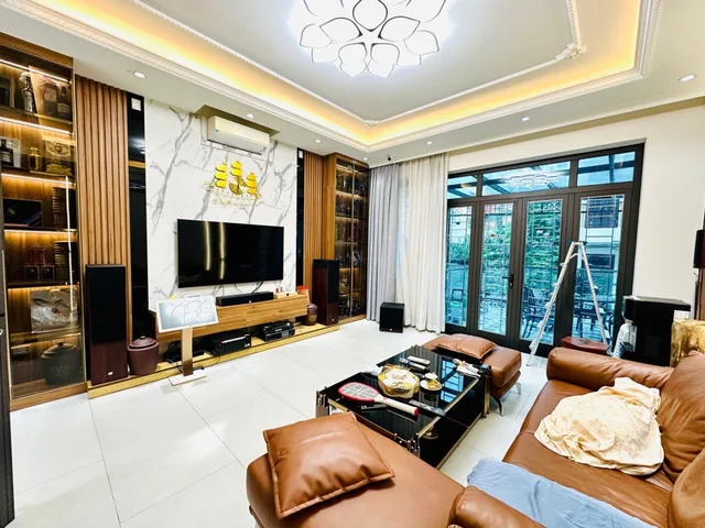 🏘️BÁN NHÀ NGUYỄN VĂN CỪ - 102M2 - 6 TẦNG THANG MÁY - Ô TÔ THÔNG 🚗🚗
