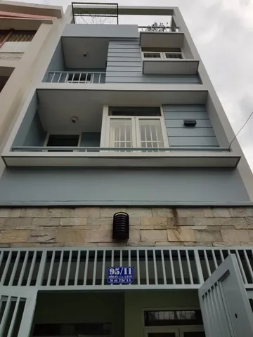 Cần vốn đầu tư bán nhanh nhà 63m2 giá 2 tỷ 550 triệu đường số 8, phường 11, Quận Gò Vấp, không tranh chấp.