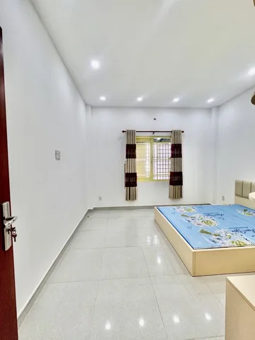 BÁN NHÀ ĐƯỜNG QL13, HẺM 668 XE HƠI - 58m2 - 2 TẦNG - GIÁ 6.7 TỶ