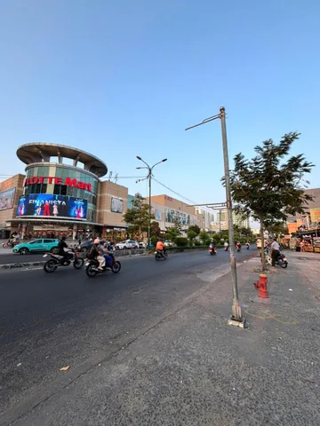 Bán Nhà Quận 7, Mặt Tiền 4M, Nở Hậu, Xe Hơi Đậu Cửa, Gần Lotte, Trần Xuân Soạn.Giá 4.75Tỉ
