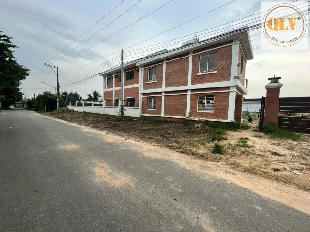 Bán nhà xưởng khuôn viên lớn – Bến Cát, Bình Dương – 6.105m²