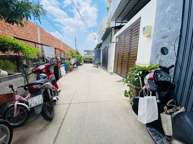 NHÀ ĐẸP 3 TẦNG,NGAY TRUNG TÂM QUẬN 9, PHƯỜNG PHƯỚC LONG B.ĐƯỜNG DƯƠNG ĐÌNH HỘI.DT61M2; 4,2 X 14,5; 4PN; 4WC...