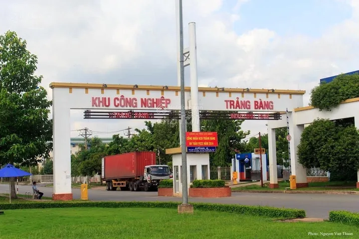 Bán gấp lô đất 10x26m, gần khu công nghiệp Trảng Bàng, giá 620tr.