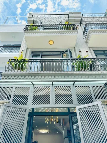 Hạ giá bán gấp! Nhà 41m2 Yên Thế, P2, Tân Bình. Gần sân bay TSN, giá 2 tỷ SHR