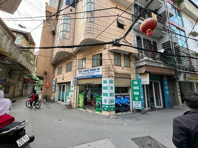 BÁN MẢNH ĐẤT PHỐ KHƯƠNG HẠ. 400M2 - C4 - MT 20M. LÔ GÓC.