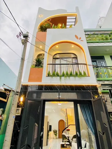 Chú 2 bán gấp nhà DT 69,46m2 giá 4tỷ250 đường Huỳnh Tấn Phát P.Phú Thuận Q7
