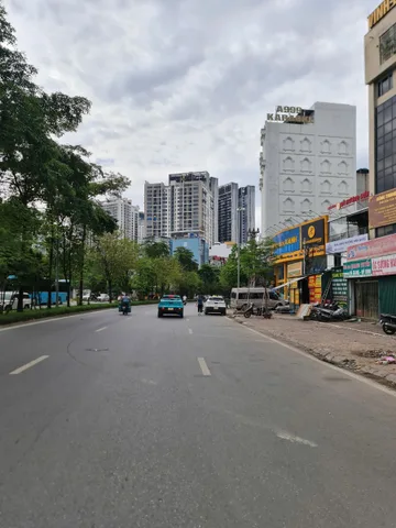Bán toà nhà mặt phố Nguyễn Hoàng. 76m2 x 7 tầng thang máy. Giá 47 tỷ