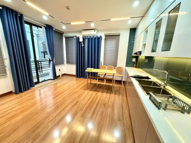 Cho Thuê Nhà Ngõ 81 Trung Kính - Cầu Giấy 40M² 6 Tầng Thang Máy 3 Ngủ Master - Nội Thất CB - Nhà Đẹp - Giá Thuê 25tr
