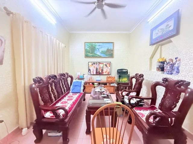 Bán nhà Vương Thừa Vũ - Thanh Xuân – Giá 17 tỷ – DT 66m² x 3 tầng – MT 5m – vài bước ra ô tô tránh