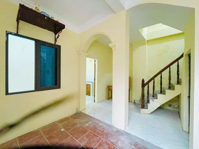 Bán Nhà Hồ Tùng Mậu Cầu Giấy Cạnh ĐH Thương Mại Lô Góc 50m 3 Tầng Nhà Dân. 8.65 Tỷ