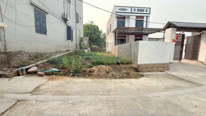 -QUÝ NHÀ ĐẦU TƯ NHANH TAY NHẮC MÁY ĐỂ CHÂP  LẤY CƠ HỘI, VỊ TRÍ KHU ĐÔNG DÂN CƯ TOÀN NHÀ GIẦU -DT 109 M FUN THỔ CƯ -GIÁ CHỈ CÓ  12,5 TR TRÊN MỘT MÉT VUÔNG ĐẤT - QUÁ RẺ - TẠI SÓC SƠN