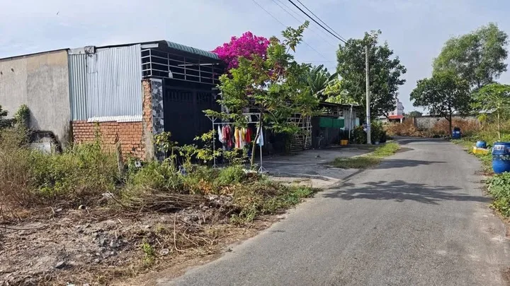 Cần bán gấp đất 110m2 full thổ , ngay X.Tân Thông Hội Củ Chi Giá 875 triệu