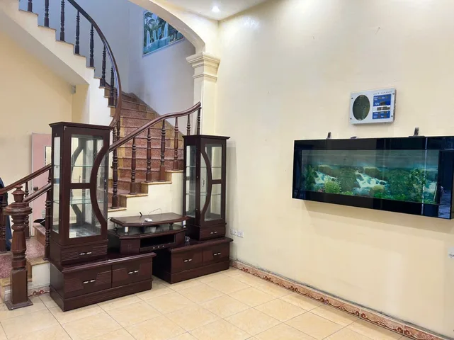 Bán nhà Ngọc Thụy, Bồ Đề 45m² - 10 Tỷ 2, Lô Góc, Ngõ Thông, Ra Ô tô Tránh chỉ 40m..