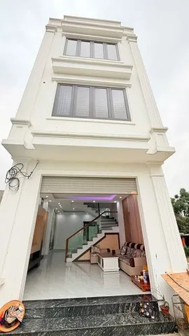 Nhà 3 tầng xây độc lập hoàn toàn, ở ngay tổ 7 thị trấn, gần Hồ Rế và bệnh viện huyện An Dương, HP