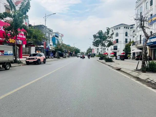 🏡 nhà mặt đường máng an đồng