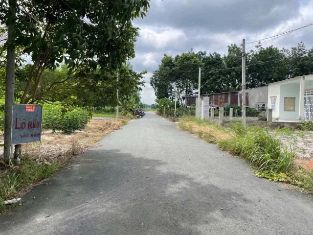 Bán đất 260m² có sẵn 100m² thổ cư ngang 5m giá 480 triệu tại Phường Chơn Thành