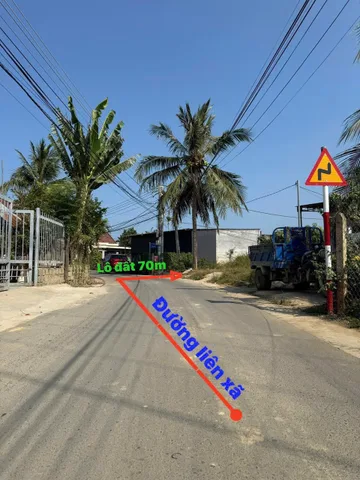 Chủ Cần bán lô đất tại đường Xóm Vườn 1 , thôn 1 Diên Phú 
❇️ Diện tích: 170m2 ngang trước sau 10m , có 60m thổ cư, đường ôtô đá mi, khu dân cư đông đúc..
- Cách đường nhựa liên xã tầm 70m, cách QL1A tầm 500m..
- Giá bán : 1tỉ550 bớt Lộc