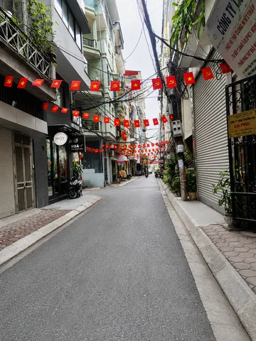 🍁 Trung Tâm Ba Đình_Văn Cao_5 Tầng* 27m2, Ngõ lớn