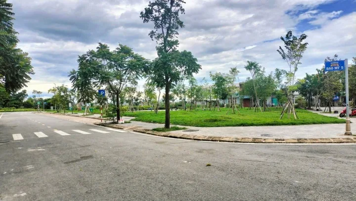 🏠🏠View công viên Hương Sơ - bề ngang 4,7m cực hiếm