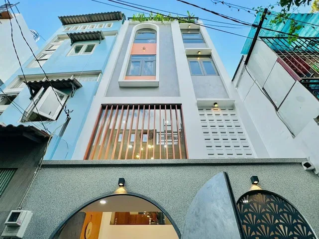 Nhà đẹp giá rẻ! 42m2 Nguyễn Thiện Thuật, P1, Q3. Xây 1 trệt 1 lửng 2 lầu, sổ riêng