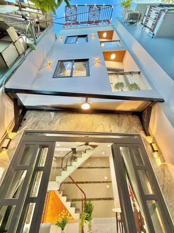 CƠ HỘI MUA NHÀ GIÁ RẺ THỊ TRƯỜNG 3 TỶ 800/ 65M2 - Ở LÝ CHÍNH THẮNG (Q3) - SHR HẺM XE HƠI