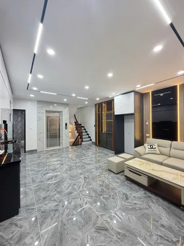 💥Nhà mặt phố Hoàng Mai - Thang máy -  Full nội thất cao cấp💥
