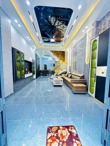 NHÀ ĐẸP, MỚI - Ở NGAY - P. TÂN SƠN - 80M2, NGANG HƠN 4M VUÔNG, 3 TẦNG, HXH GẦN MT - HƠN 9Tỷ