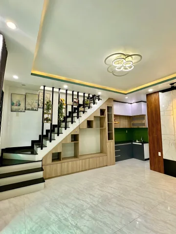 🏡 Nhà 2 tầng kiệt Xuân Diệu gần đường chính