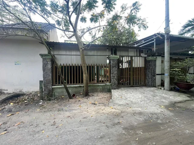 Bán nhà 140m² có sẵn 120m² thổ cư ngang 7m tại Xã Củ Chi