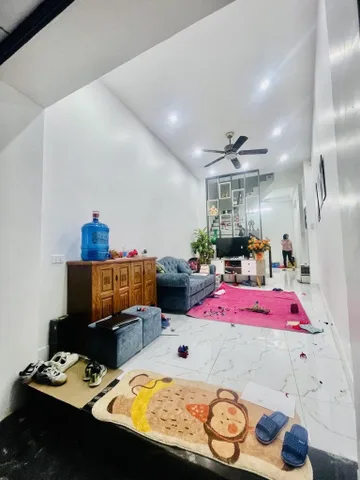 Bán nhà Hoàng Cầu 39m, dân xây, gần phố, diện tích rộng, 3 thế hệ ở. 8,8 Tỷ