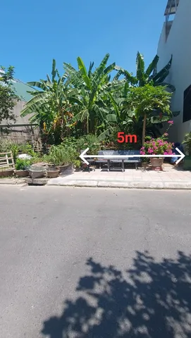 Lô đất nằm ngay giữa Trung Tâm KĐT Hòa Xuân, Đà Nẵng. Đầy đủ tiện ích. Sổ sẵn giao ngay.