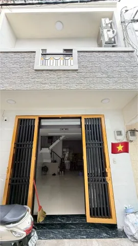 Bán nhà 2 tầng 34m² (4x9) Hẻm xe hơi Hòa Bình, ngay Tô Hiệu, Công Viên Đầm Sen, hơn 5 tỷ