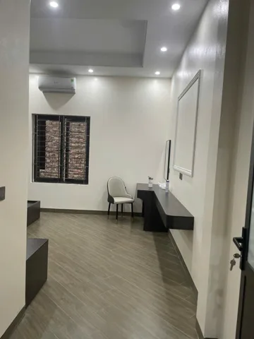 Bán nhà 5 tầng khả lễ 2 cty nhà dt 73.5m2 + mt 4.9m + hướng đông nam giá 14.5 tỷ