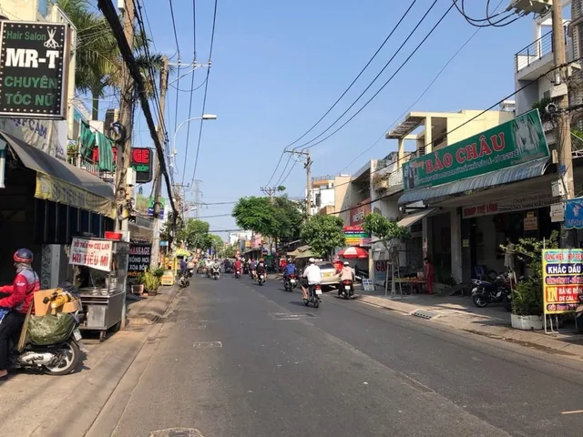 Bán nhà 192m²  8.5×23m²giá 29.5   Phường Phú Thạnh