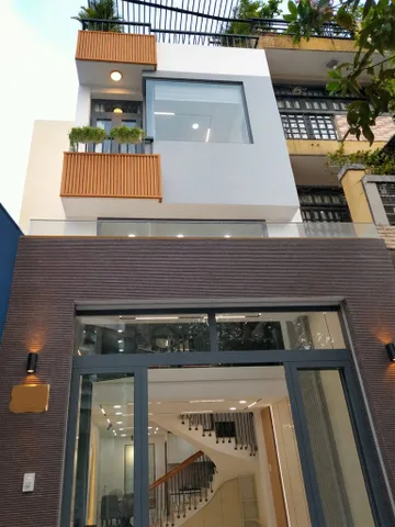 📢  Nhà gần chợ HỒNG LẠC, ngay sát mặt tiền đường, nhà mới xây xong, tặng toàn bộ nội thất, thuận tiện kinh doanh buôn bán đa ngành nghề.