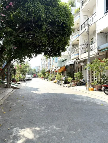 BÁN NHÀ LÊ ĐÌNH CẨN SÁT TL10.HẺM XE TẢI NGANG 6M CHỈ HƠN 4TỶ