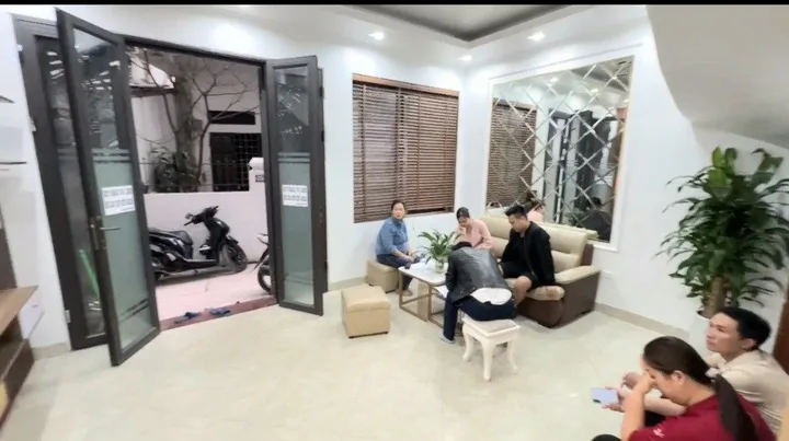 Cho Thuê Nhà Định Công - Hoàng Mai 30M² 5 Tầng 3 Ngủ Full Đồ - Giá Thuê 13tr