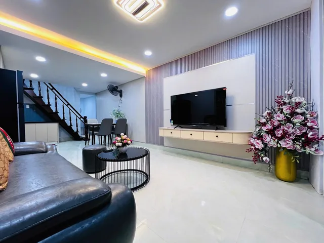 Bán nhà 41m² full thổ cư ngang 3.7m giá 2.29 tỷ tại Phường Buôn Ma Thuột