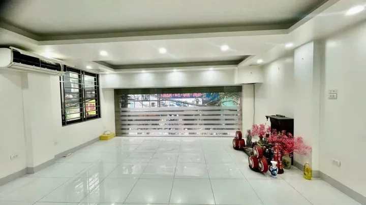 Cho thuê nhà MẶT PHỐ - THANG MÁY - KD ở Trần Quốc Vượng, Cầu Giấy 60M x 7T giá 55 triệu