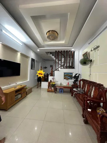 Bán Nhà Thạnh Xuân 25 Quận 12, DT: 4x14M Nhà 3 Tầng Đẹp, Hẻm Xe Hơi 5m
