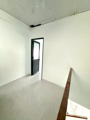 NHÀ 3 TẦNG VỊ TRÍ TRUNG TÂM -  KHÔNG QUY HOẠCH - ĐƯỜNG SỐ 19 LINH CHIỂU THỦ ĐỨC