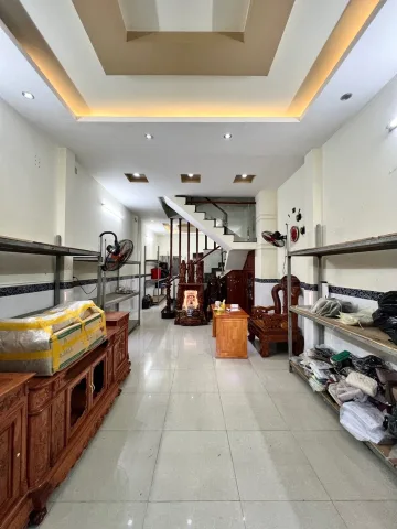 BÁN NHÀ ĐẸP SÁT CHỢ BÌNH TRỊ ĐÔNG - SỔ HỒNG RIÊNG - VÀO Ở NGAY
