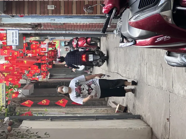 Bán nhà 60m² full thổ cư ngang 17m giá 15 tỷ tại Đường Thái Thịnh Phường Đống Đa