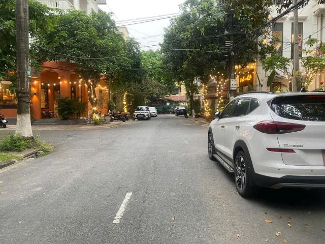 Bán nhà 3 tầng suối hoa dt 76.7m2 + mt 4.95m + hướng đông nam giá 12.7 tỷ
