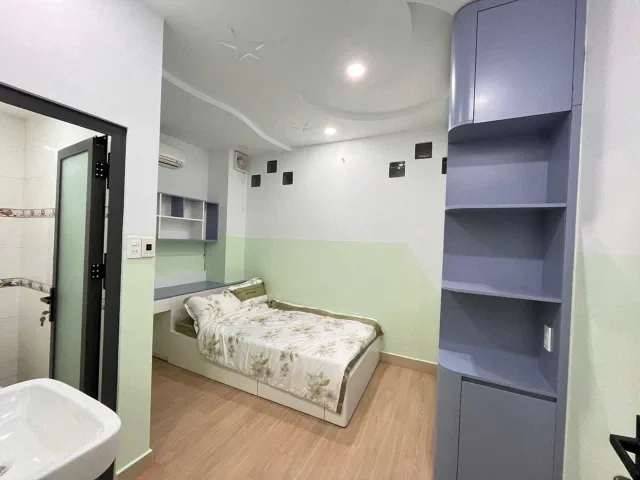 NHÀ ĐẸP – GIÁ TỐT – CHÍNH CHỦ CẦN BÁN CĂN NHÀ Tại Đường Lý Phục Man, Quận 7, TP. HCM
