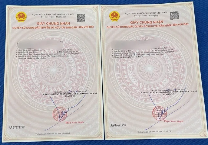 Msp 0905

💝NHÀ 2 MẶT TIỀN – CÁCH ĐƯỜNG 2/4 CHỈ 40M – GIÁ CỰC TỐT 💥
📍 Vị trí: Ngay công viên Sinh Trung – trung tâm TP Nha Trang, cách đường 2/4 chỉ vài bước chân, gần công viên – khu dân cư hiện hữu, tiện ích đầy đủ.
✨ Thông tin chi tiết:
* Diện tích