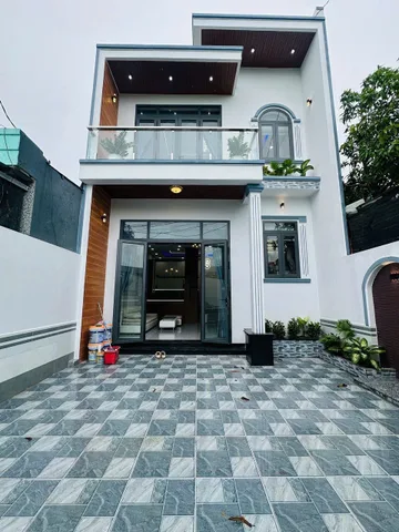 Bán nhà lầu giá ngộp, giảm 350 triệu. Nhà có 3 phòng ngủ ngang 6m khó tìm